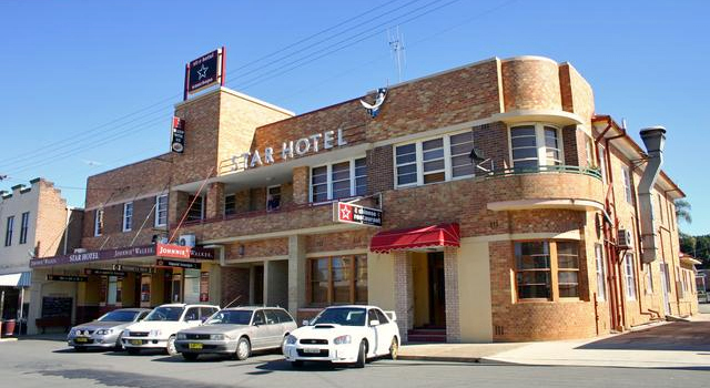 Star Hotel_Wauchope_frontage_FB_crp_adj_feature