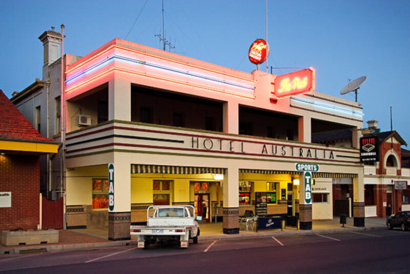 HOTEL AUSTRALIA