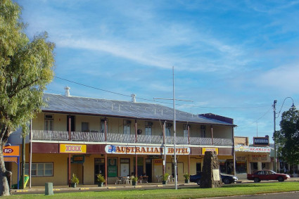 AUSTRALIAN HOTEL