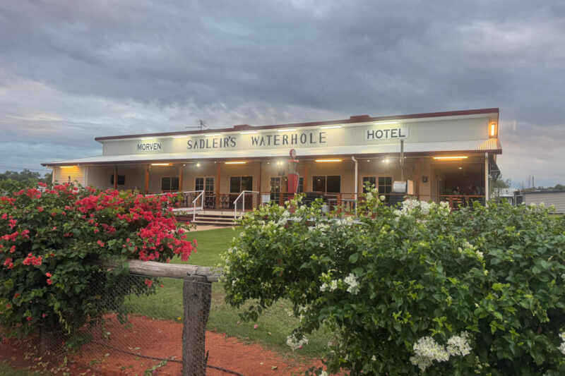 SADLEIRS WATERHOLE & PICKABOX MOTEL