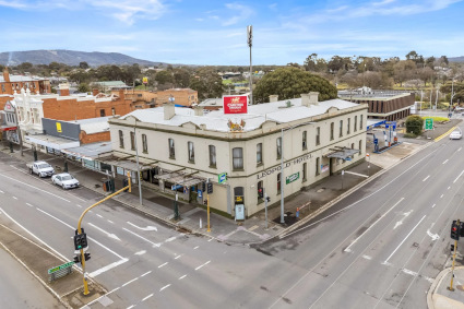 LEOPOLD HOTEL LEOPOLD HOTEL