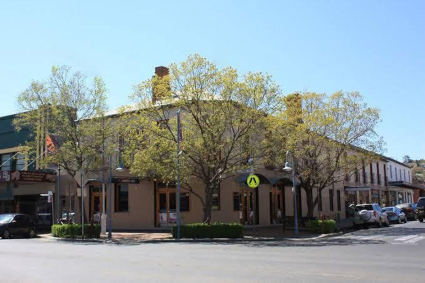 ROYAL HOTEL ROYAL HOTEL