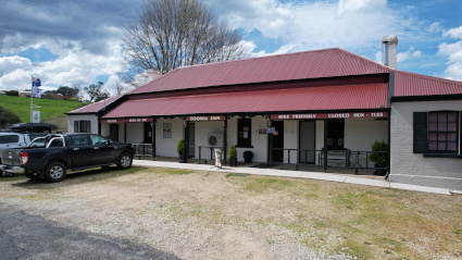 TOOMA INN