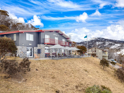 GUTHEGA INN GUTHEGA INN